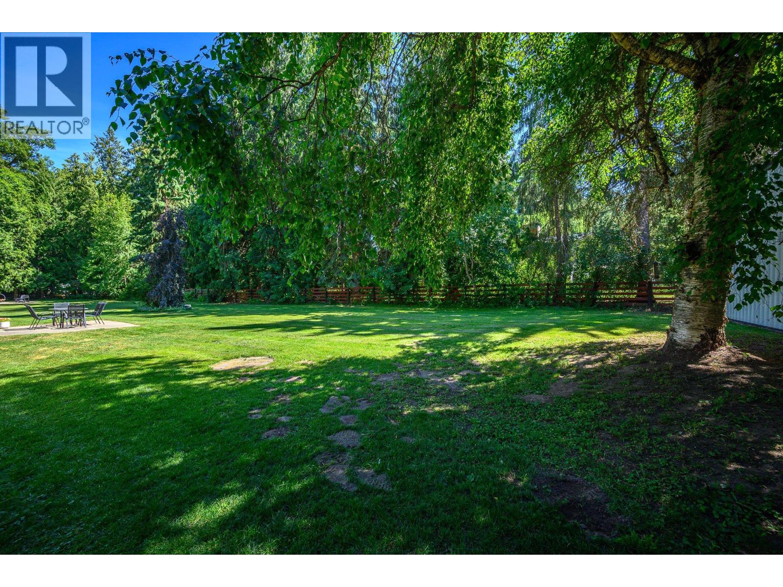 855 Salmon River Road, Salmon Arm