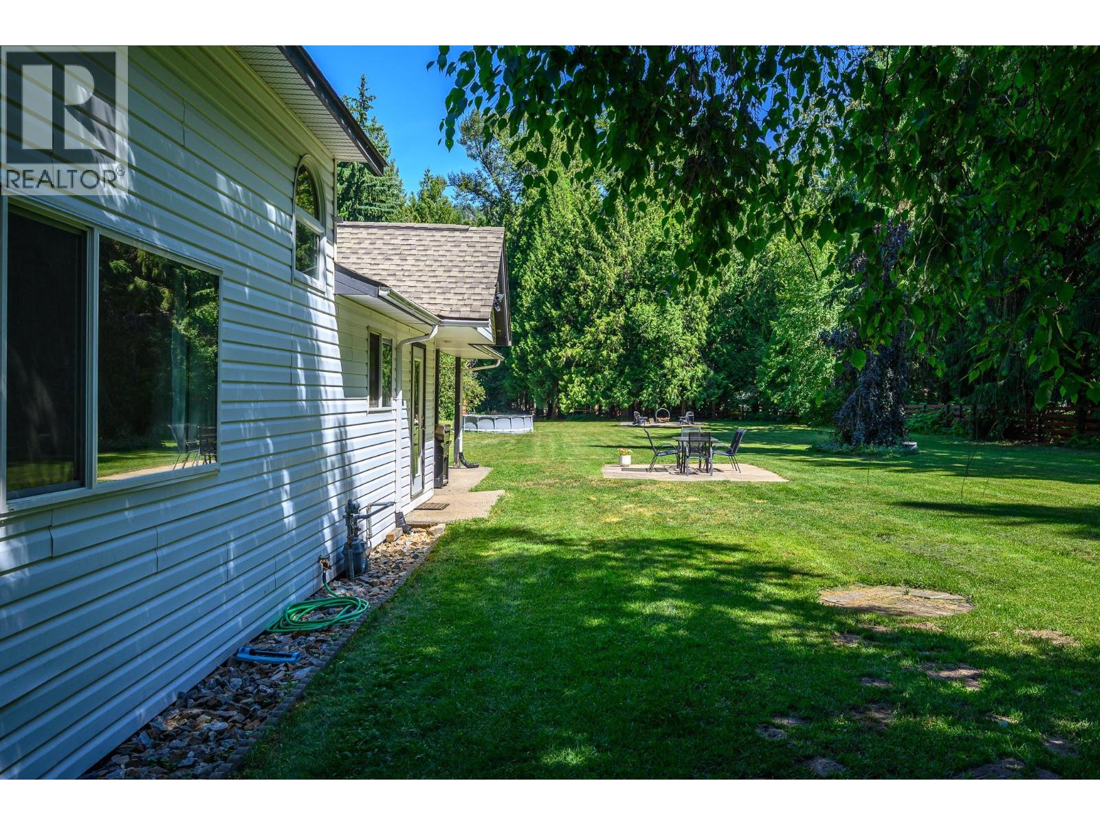 855 Salmon River Road, Salmon Arm