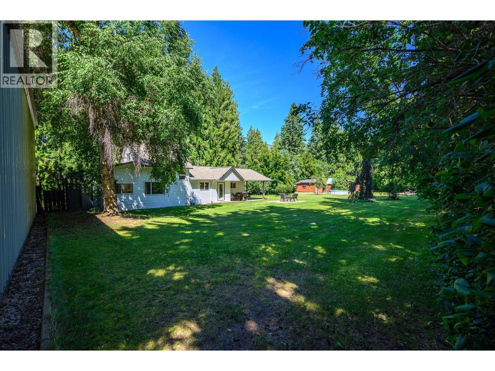855 Salmon River Road, Salmon Arm