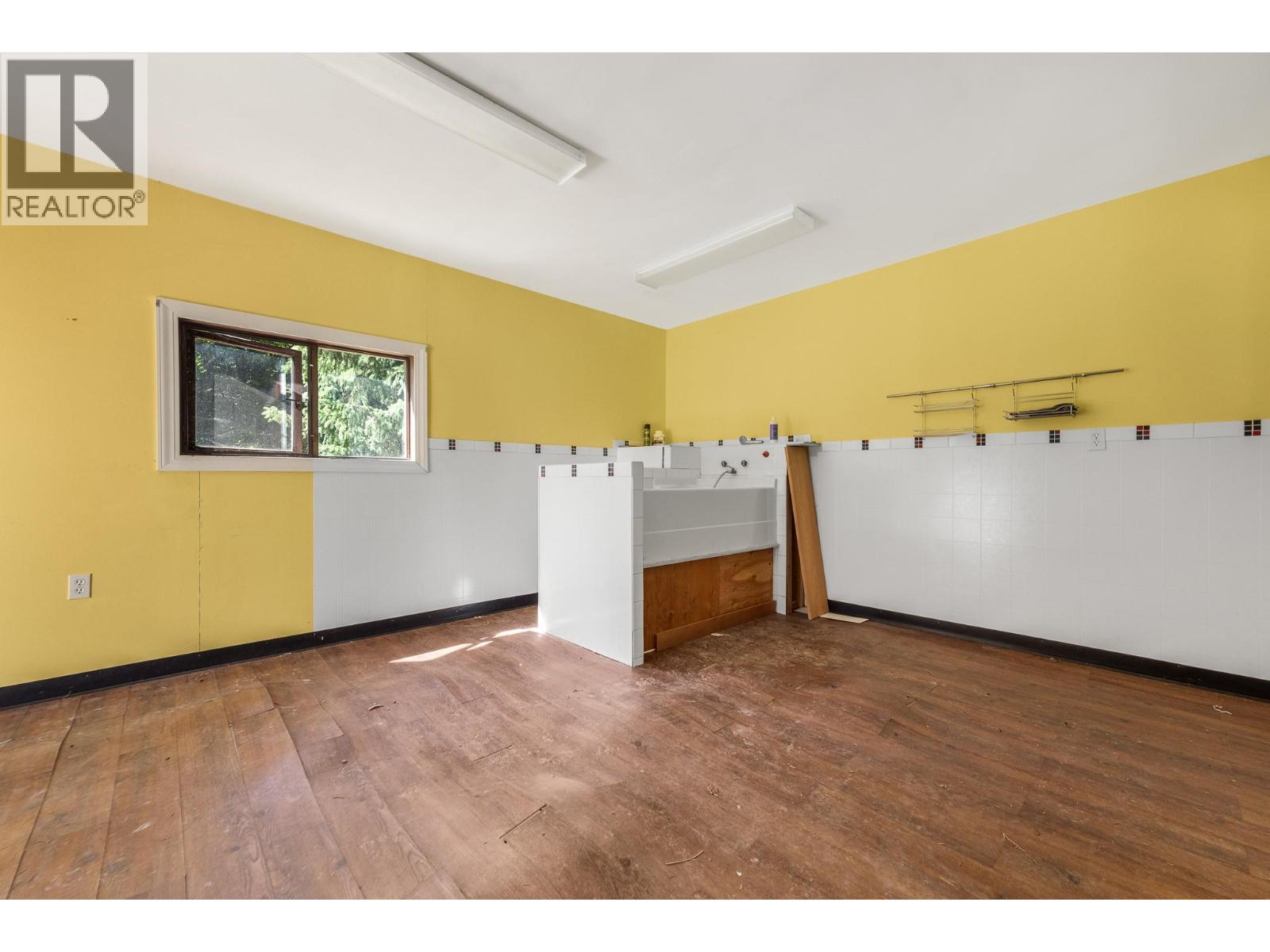 855 Salmon River Road, Salmon Arm