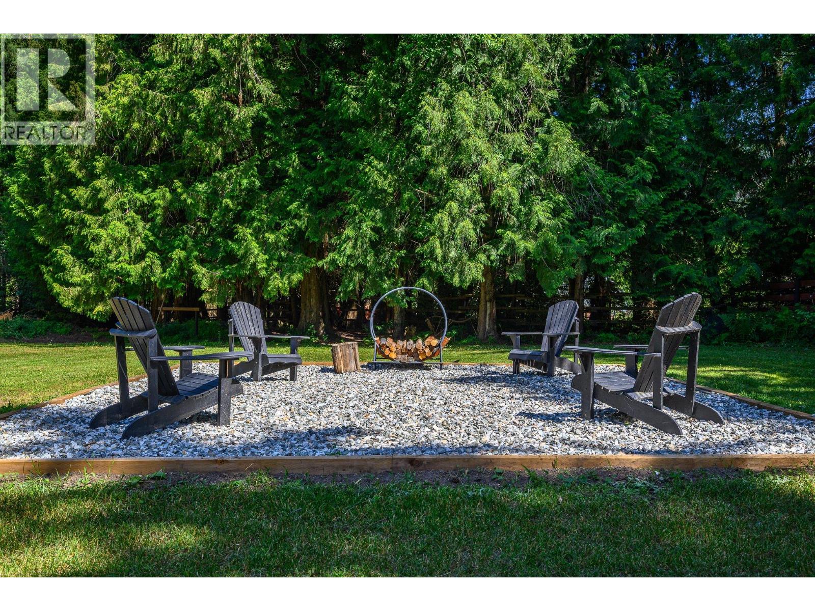 855 Salmon River Road, Salmon Arm