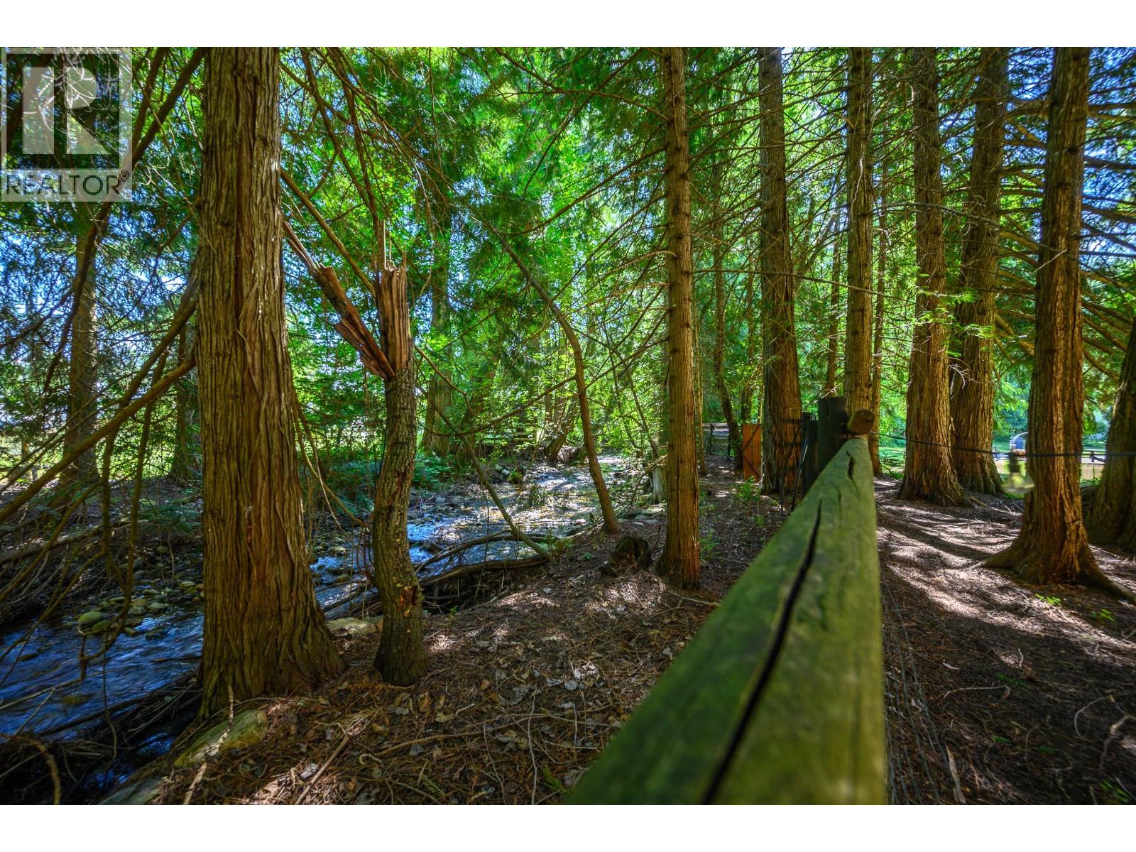 855 Salmon River Road, Salmon Arm