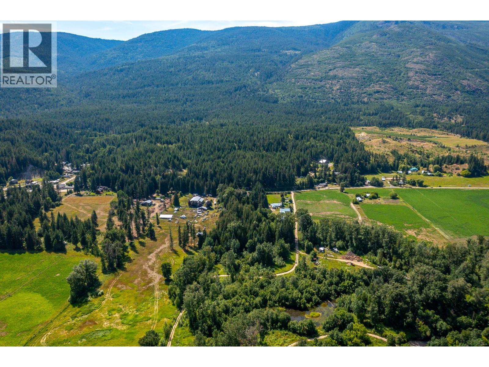 855 Salmon River Road, Salmon Arm