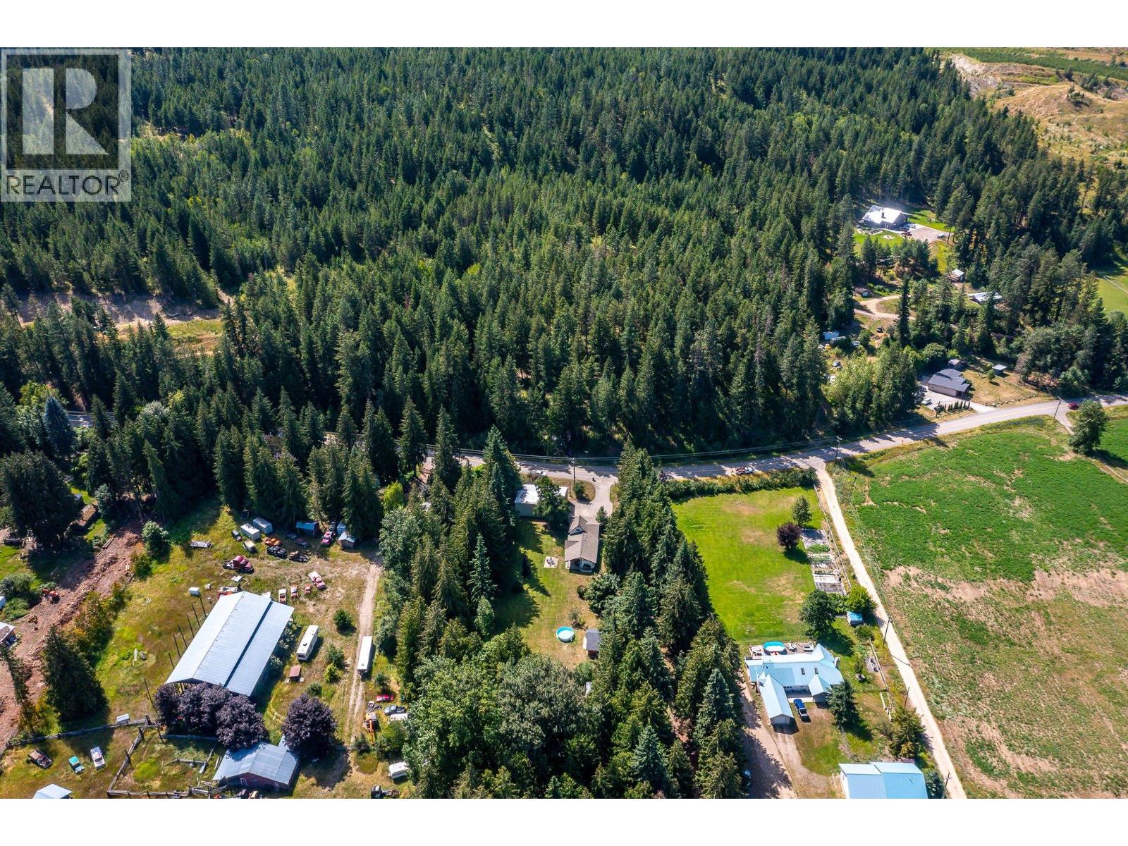 855 Salmon River Road, Salmon Arm