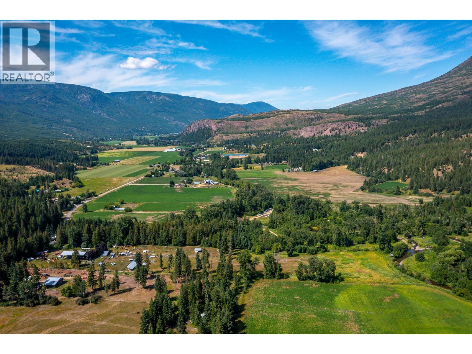 855 Salmon River Road, Salmon Arm