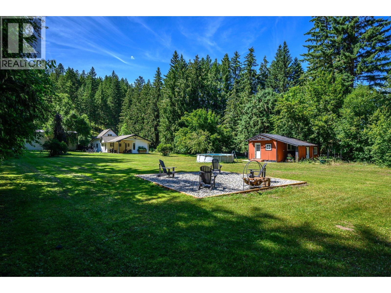 855 Salmon River Road, Salmon Arm