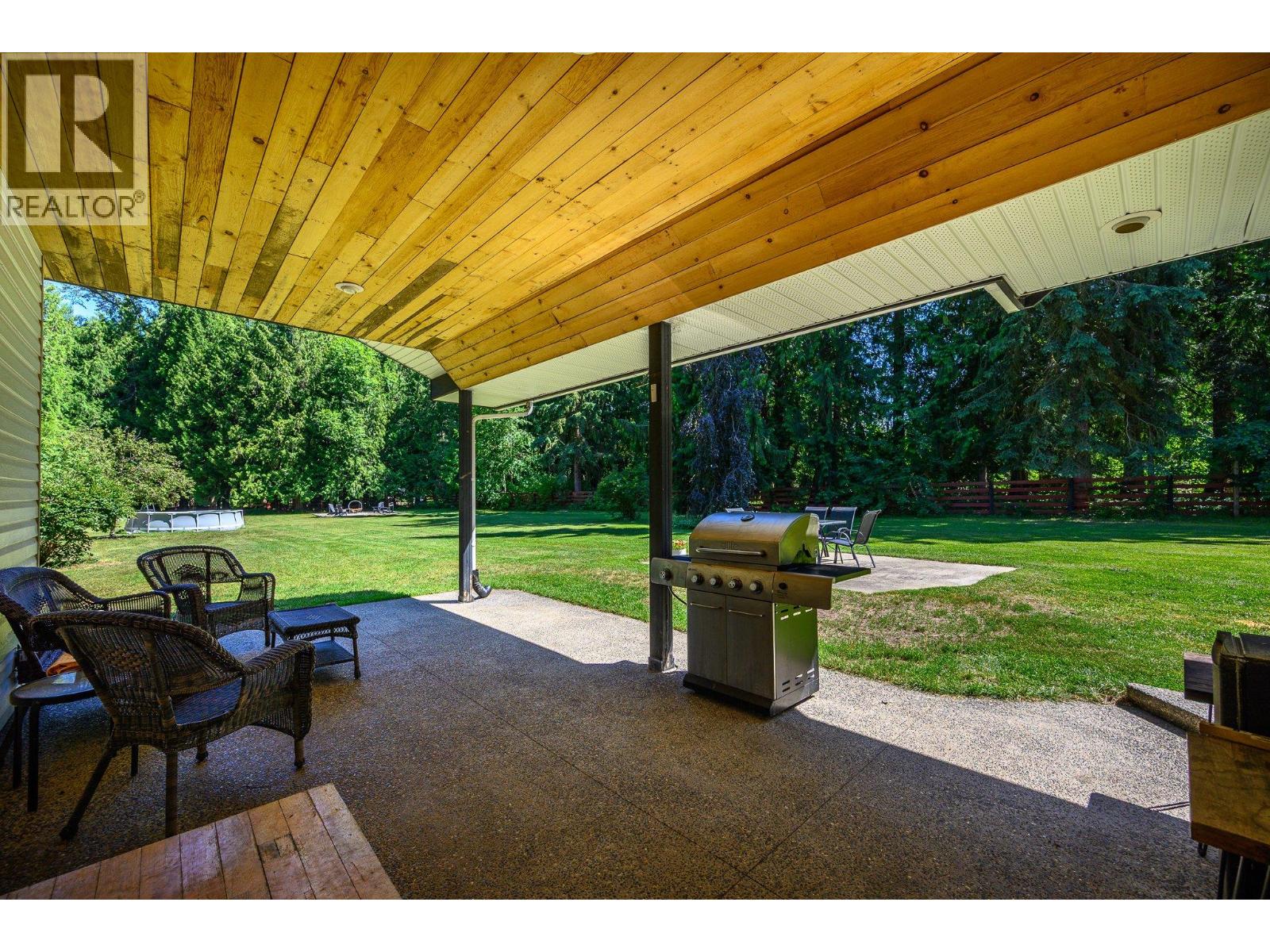 855 Salmon River Road, Salmon Arm