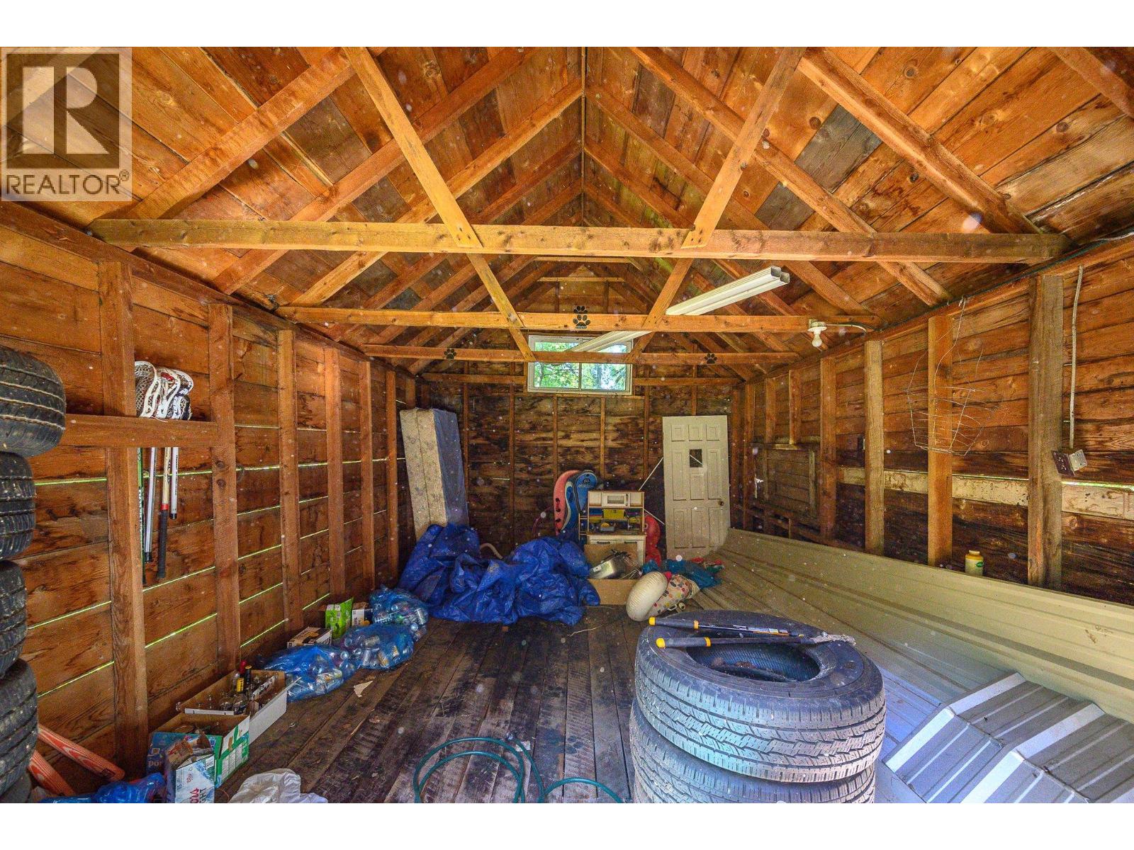 855 Salmon River Road, Salmon Arm