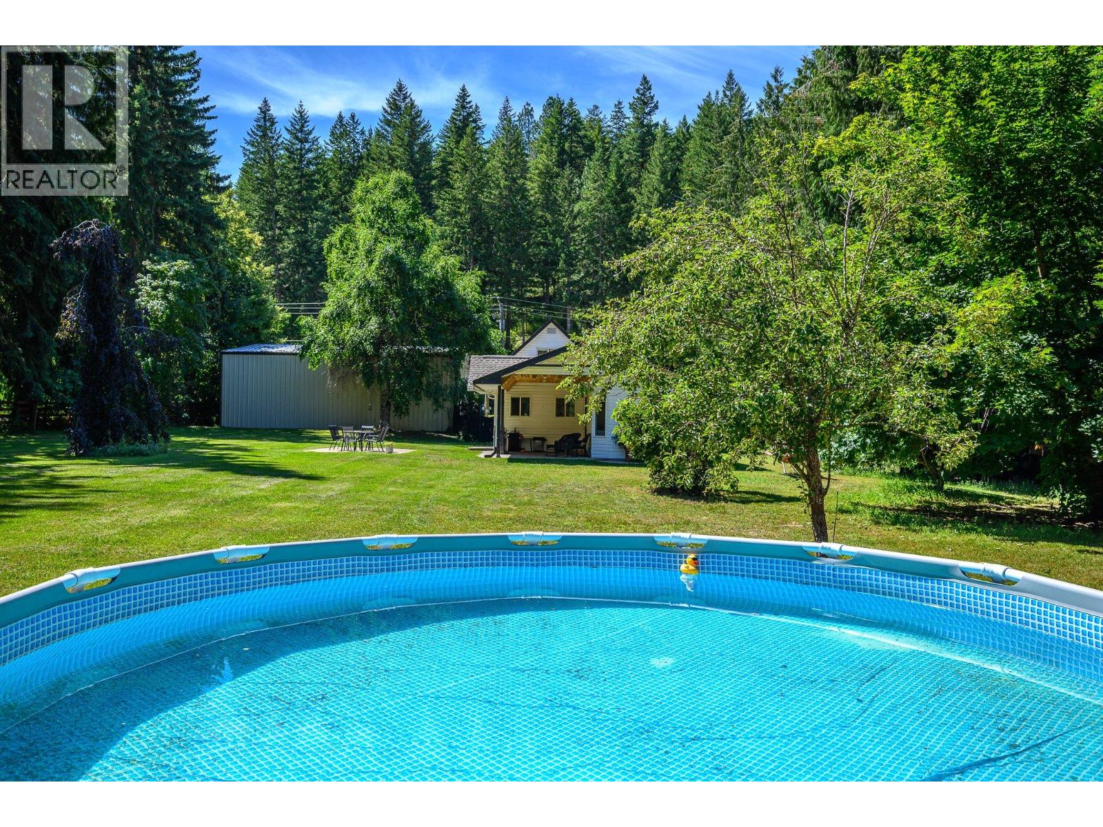 855 Salmon River Road, Salmon Arm