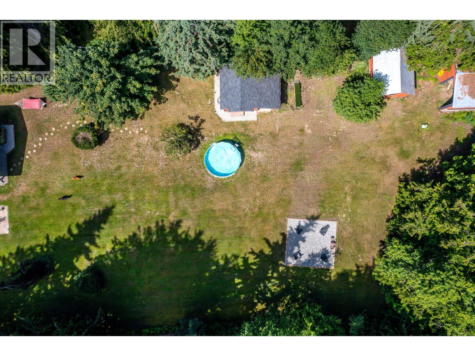 855 Salmon River Road, Salmon Arm