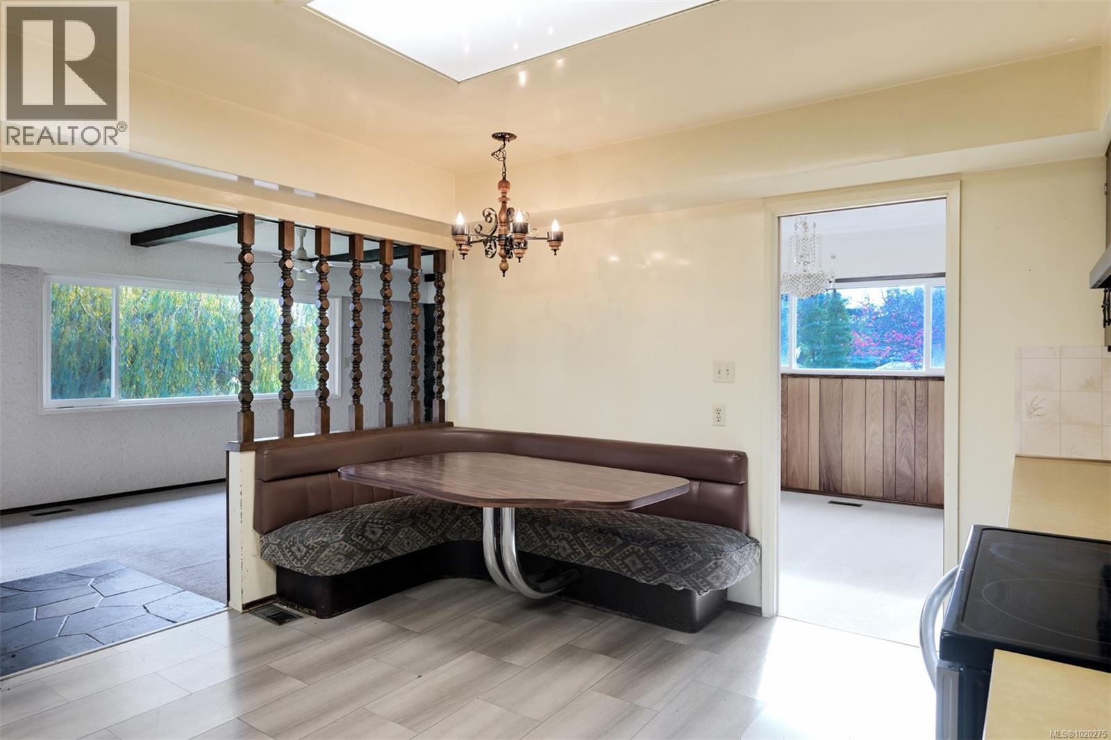 4203 Leeron Pl, Metchosin