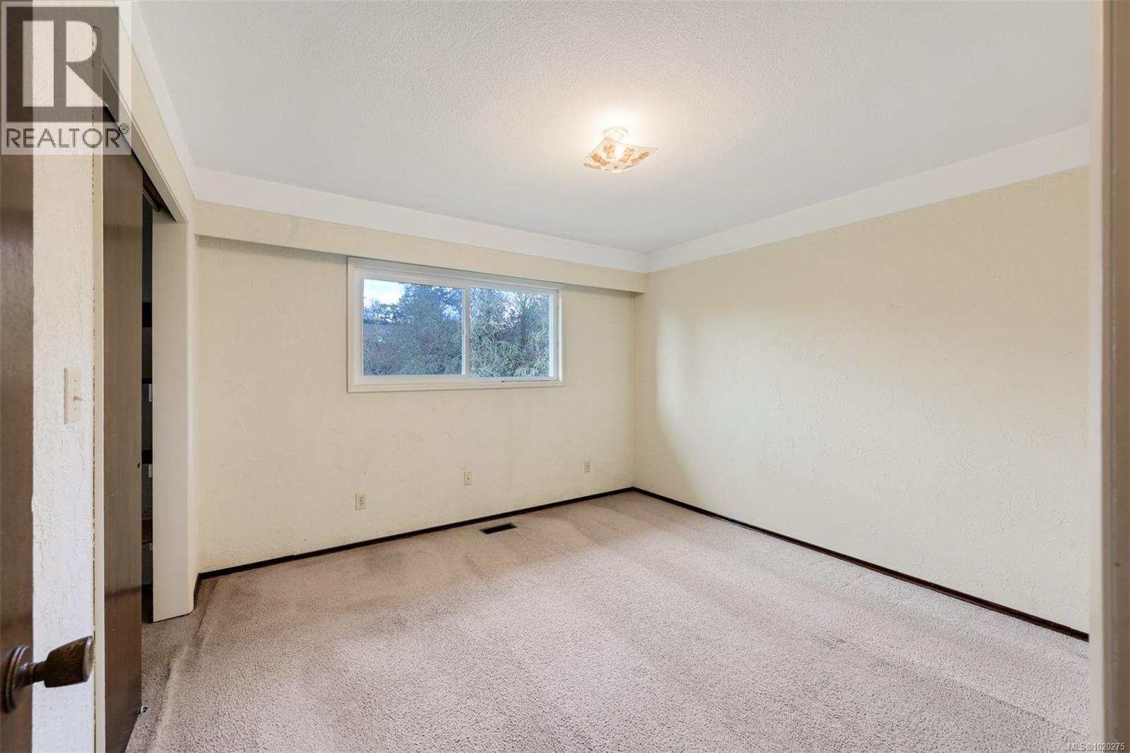 4203 Leeron Pl, Metchosin