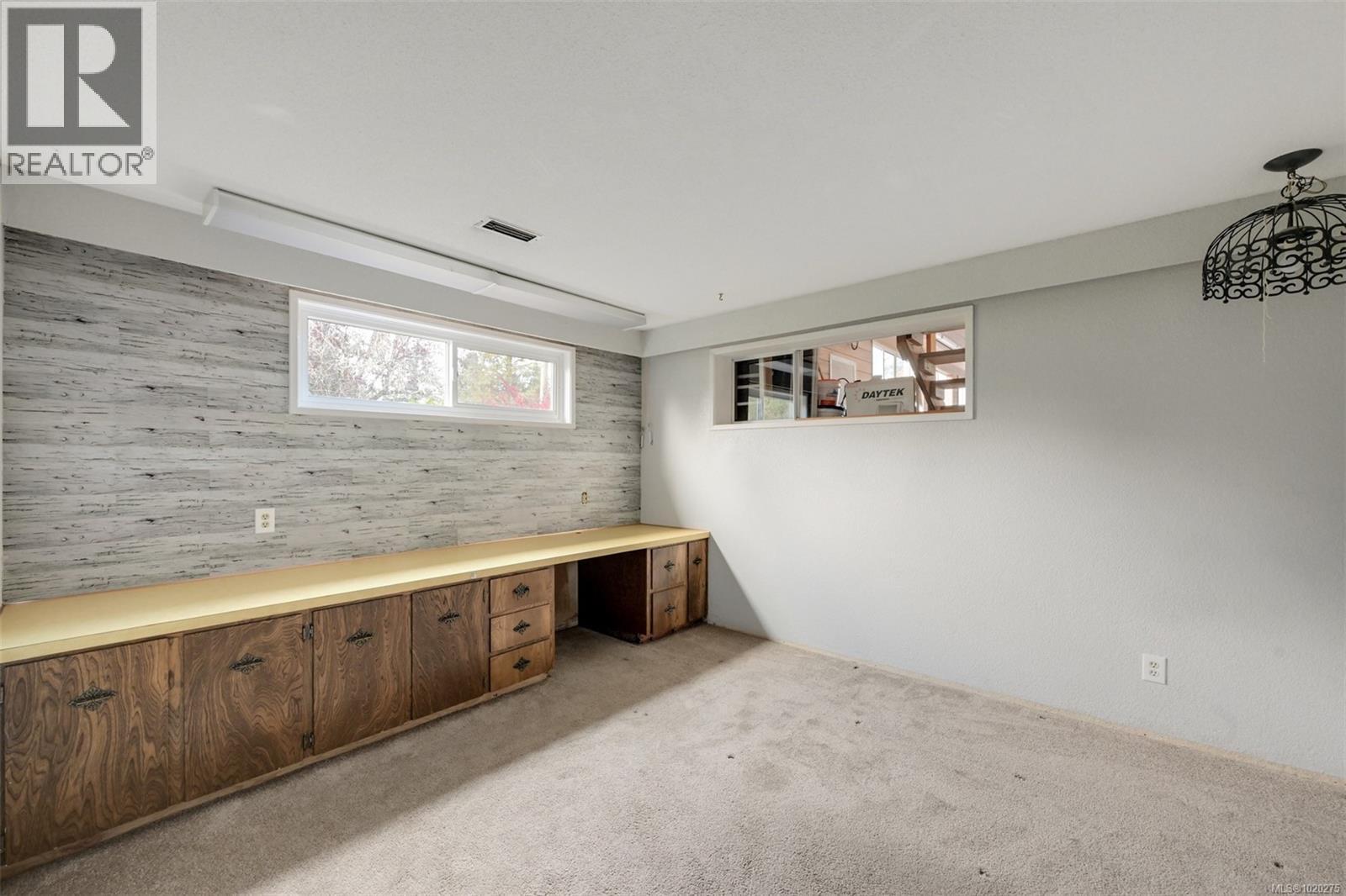 4203 Leeron Pl, Metchosin