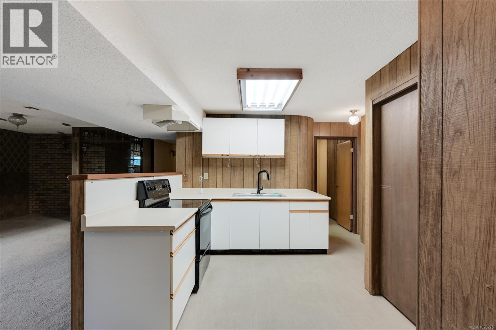 4203 Leeron Pl, Metchosin