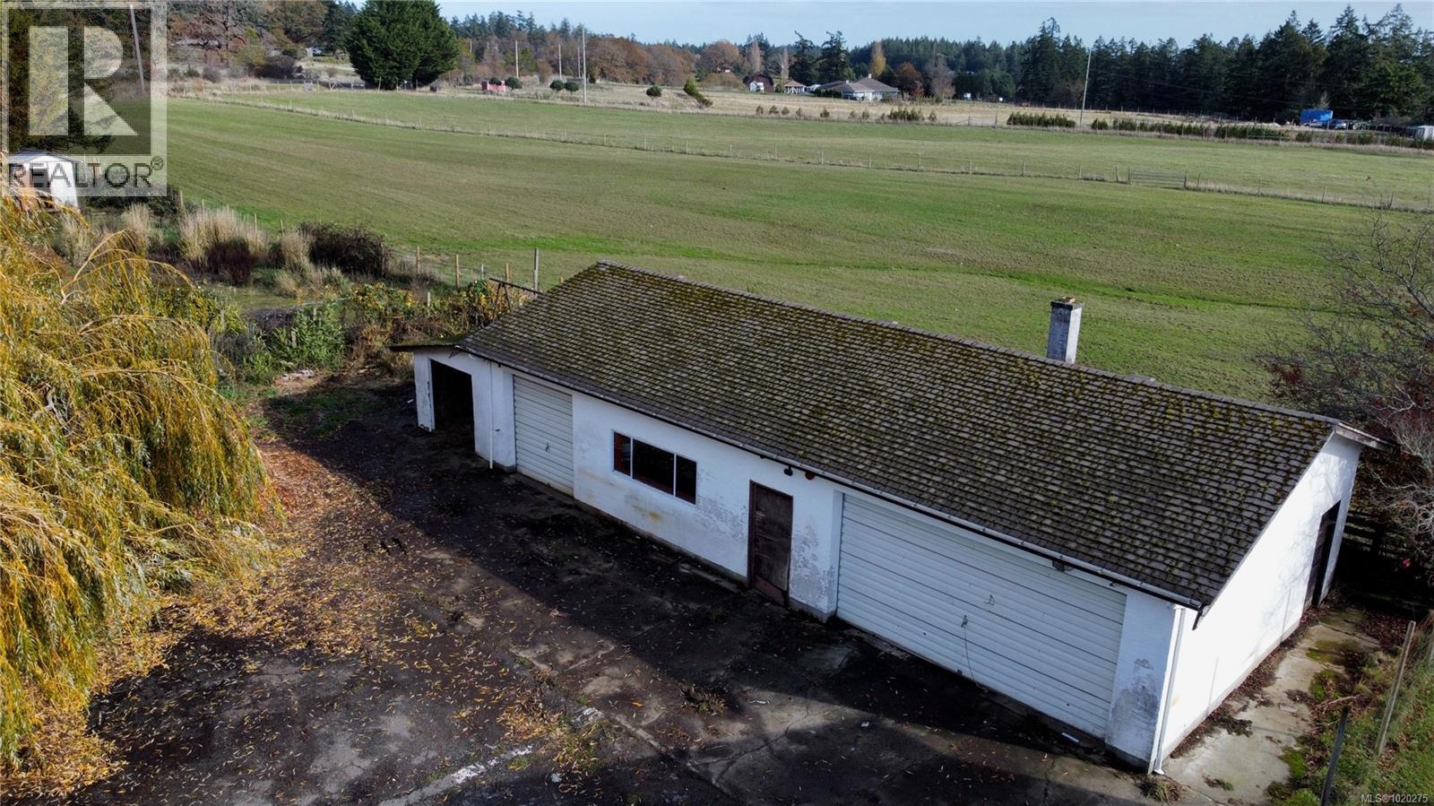 4203 Leeron Pl, Metchosin