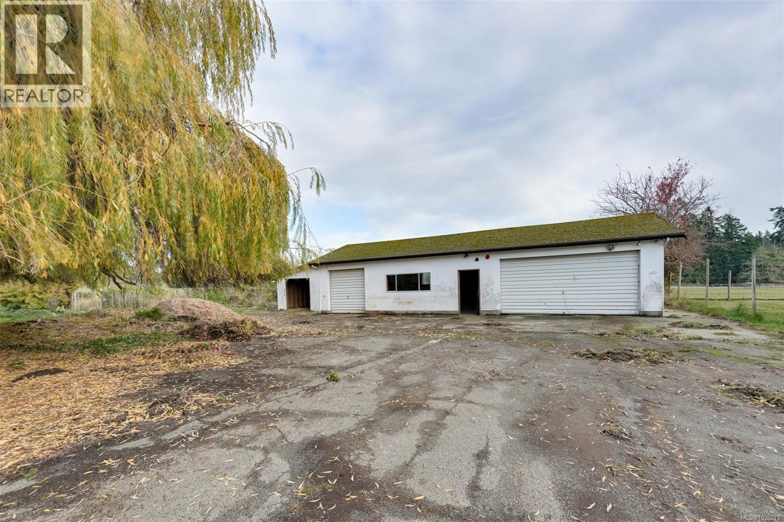 4203 Leeron Pl, Metchosin