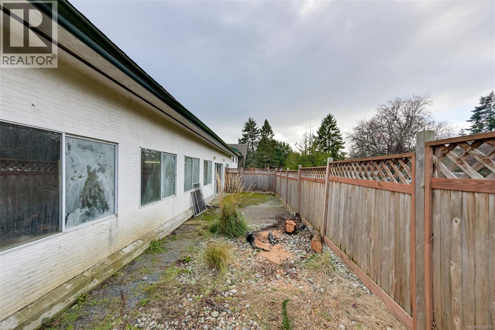 4203 Leeron Pl, Metchosin