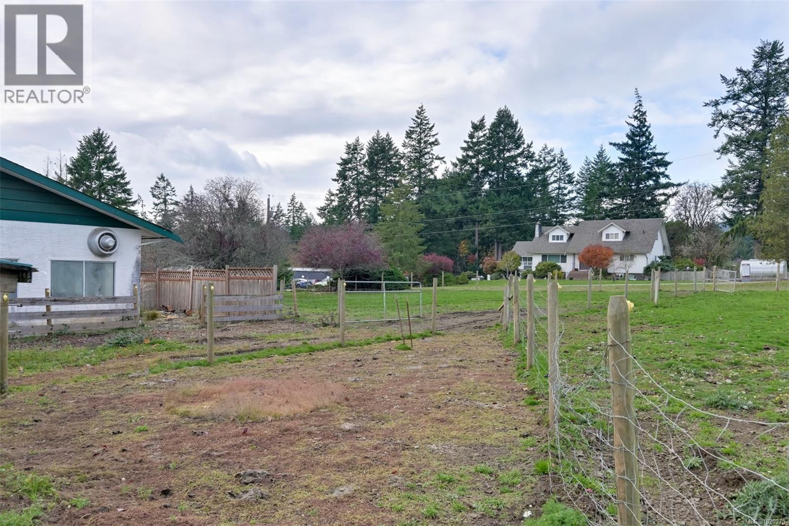 4203 Leeron Pl, Metchosin