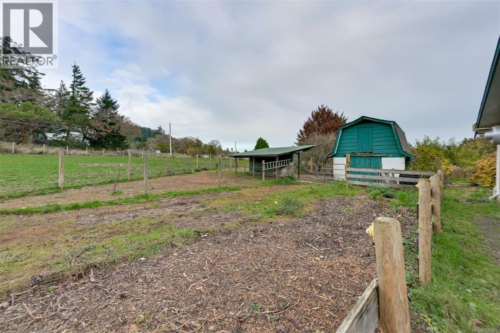 4203 Leeron Pl, Metchosin