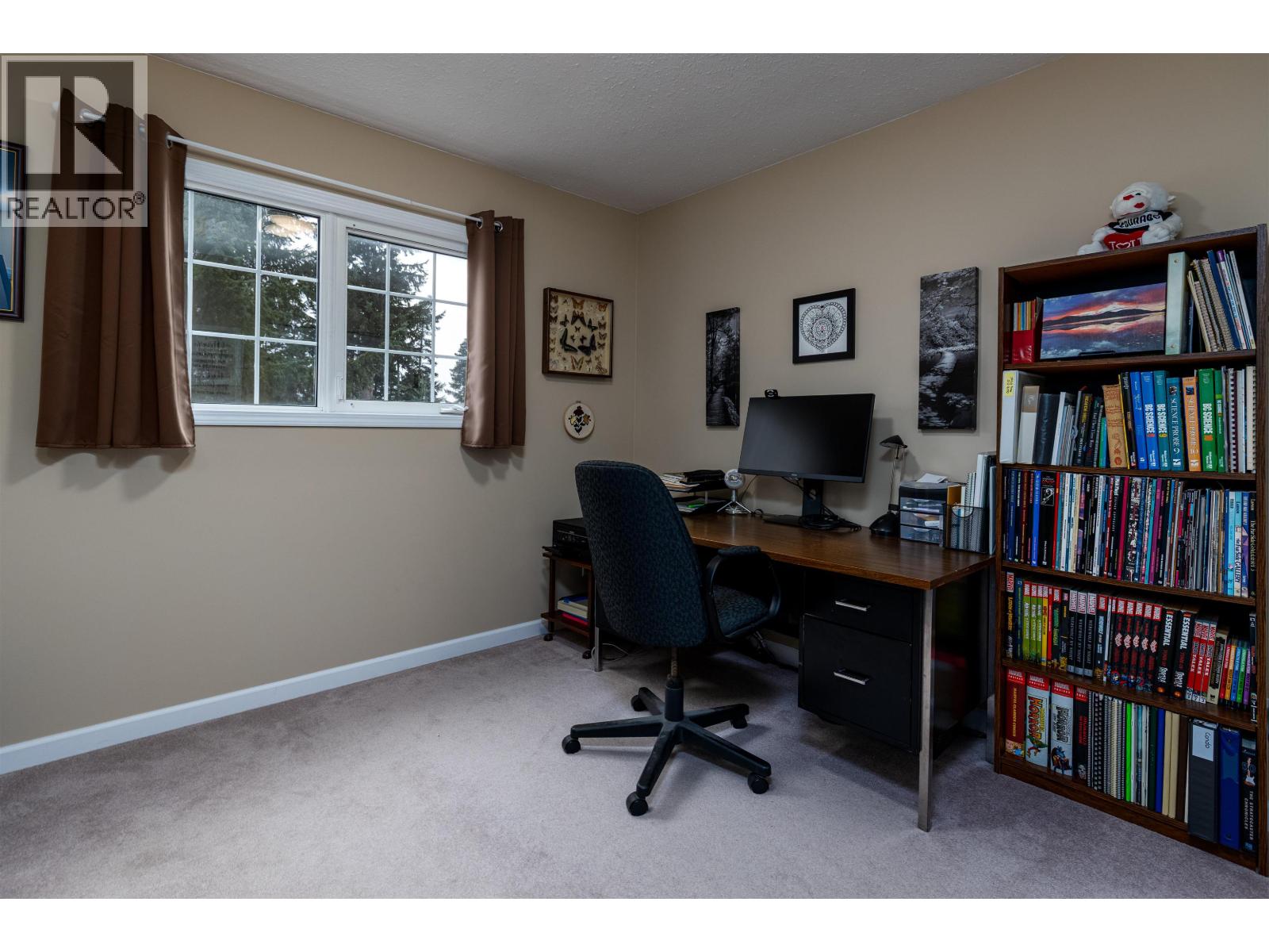 3688 WALNUT Drive, Terrace