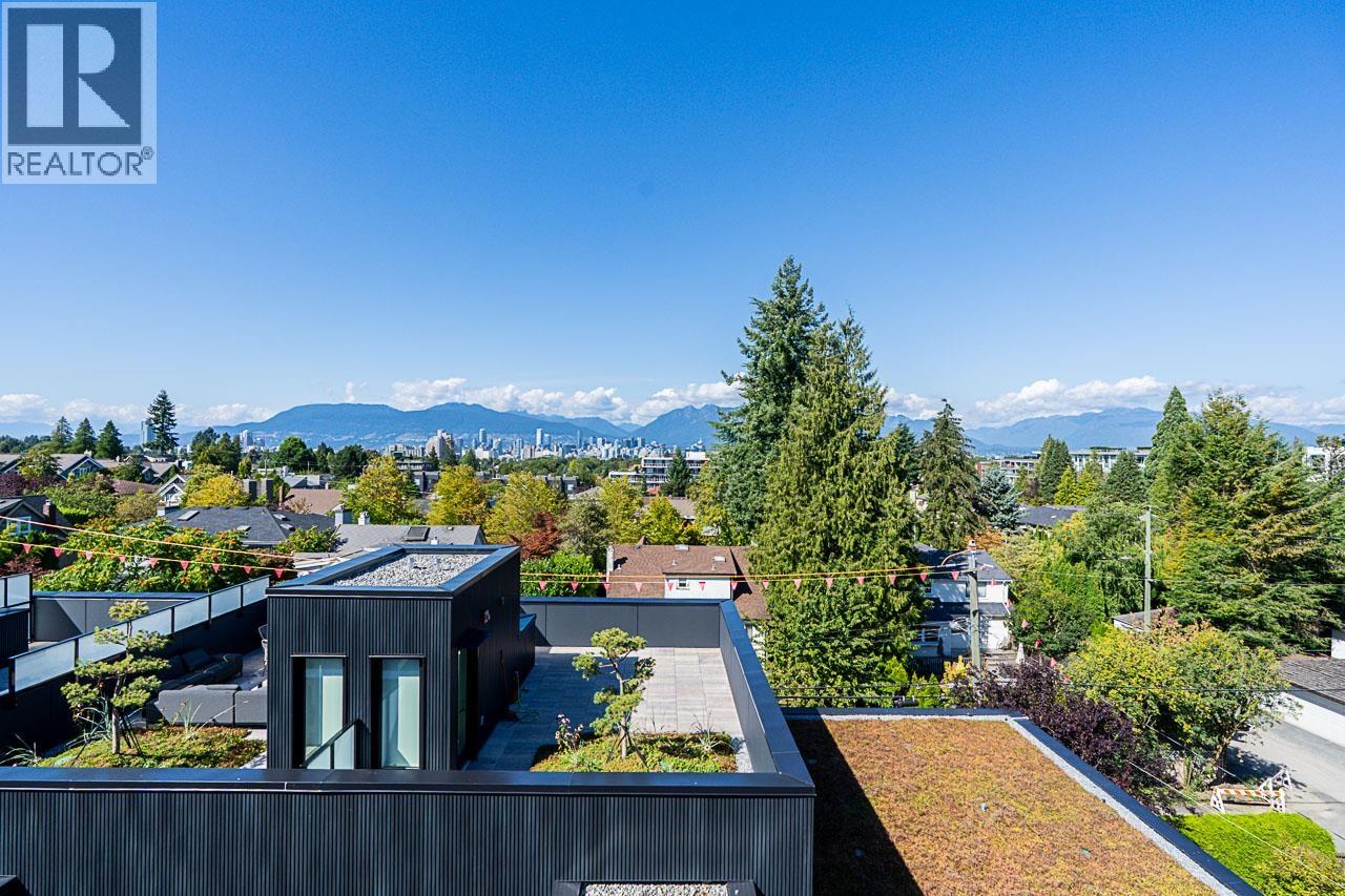 202 539 W 28TH AVENUE, Vancouver