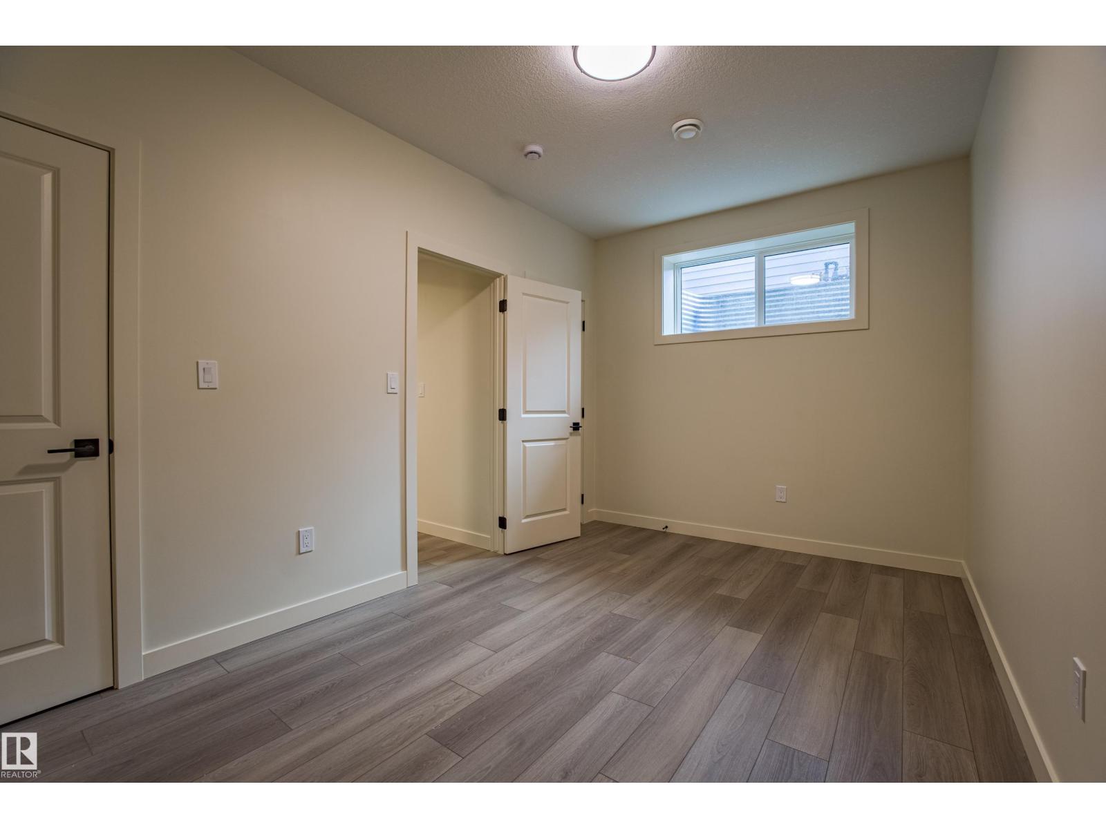 9811 155 ST NW, Edmonton