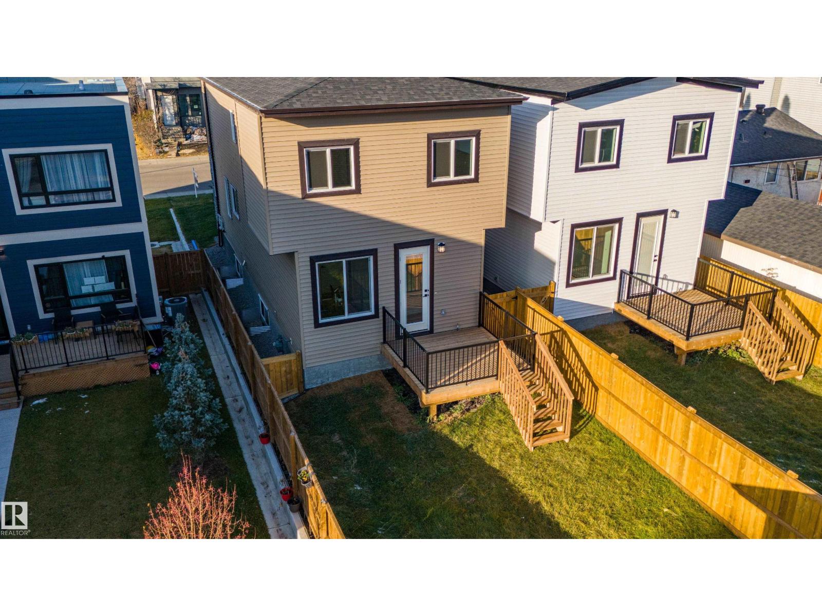 9811 155 ST NW, Edmonton