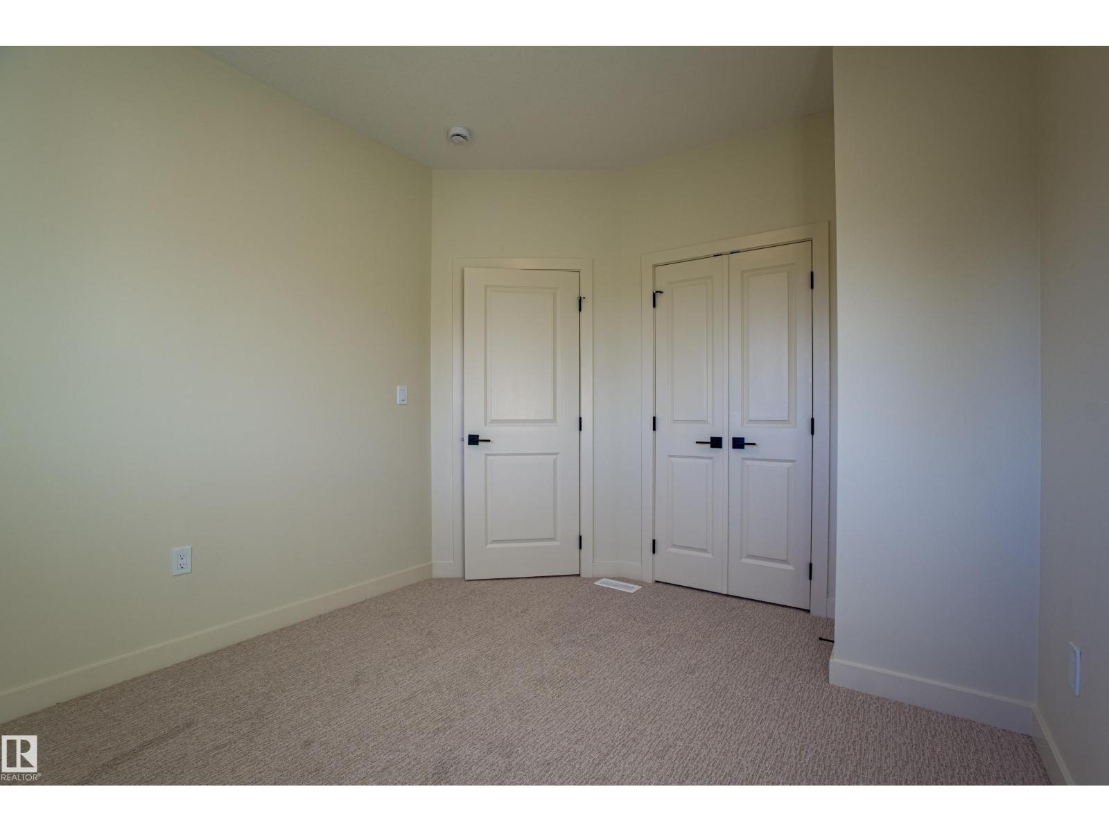 9811 155 ST NW, Edmonton