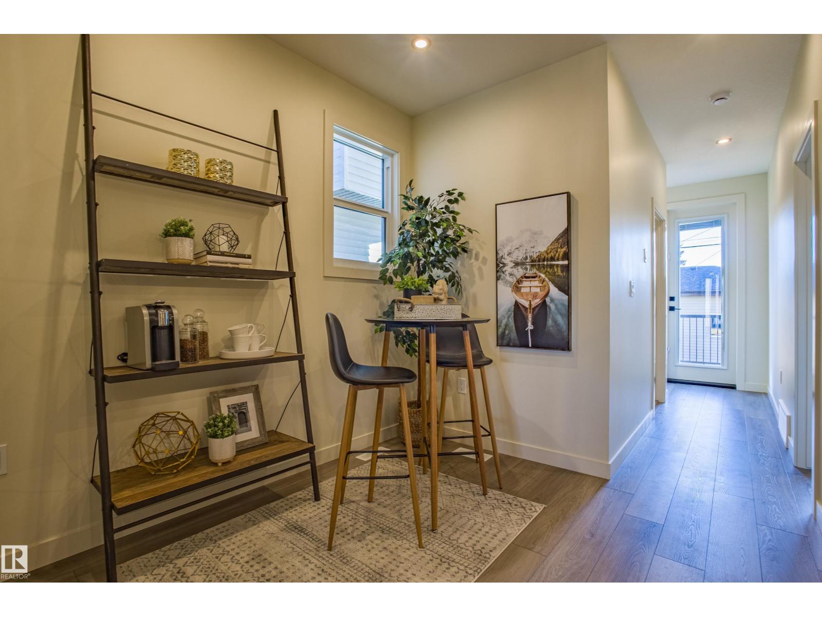 9811 155 ST NW, Edmonton