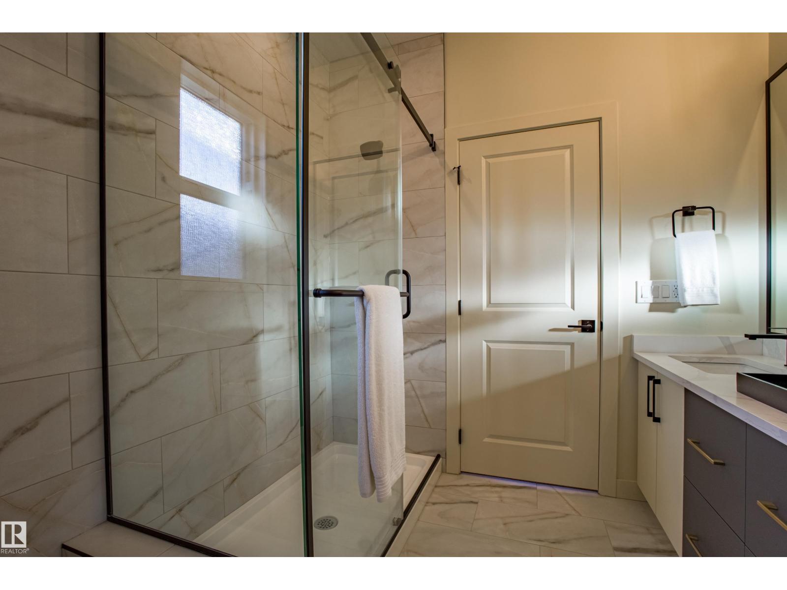 9811 155 ST NW, Edmonton