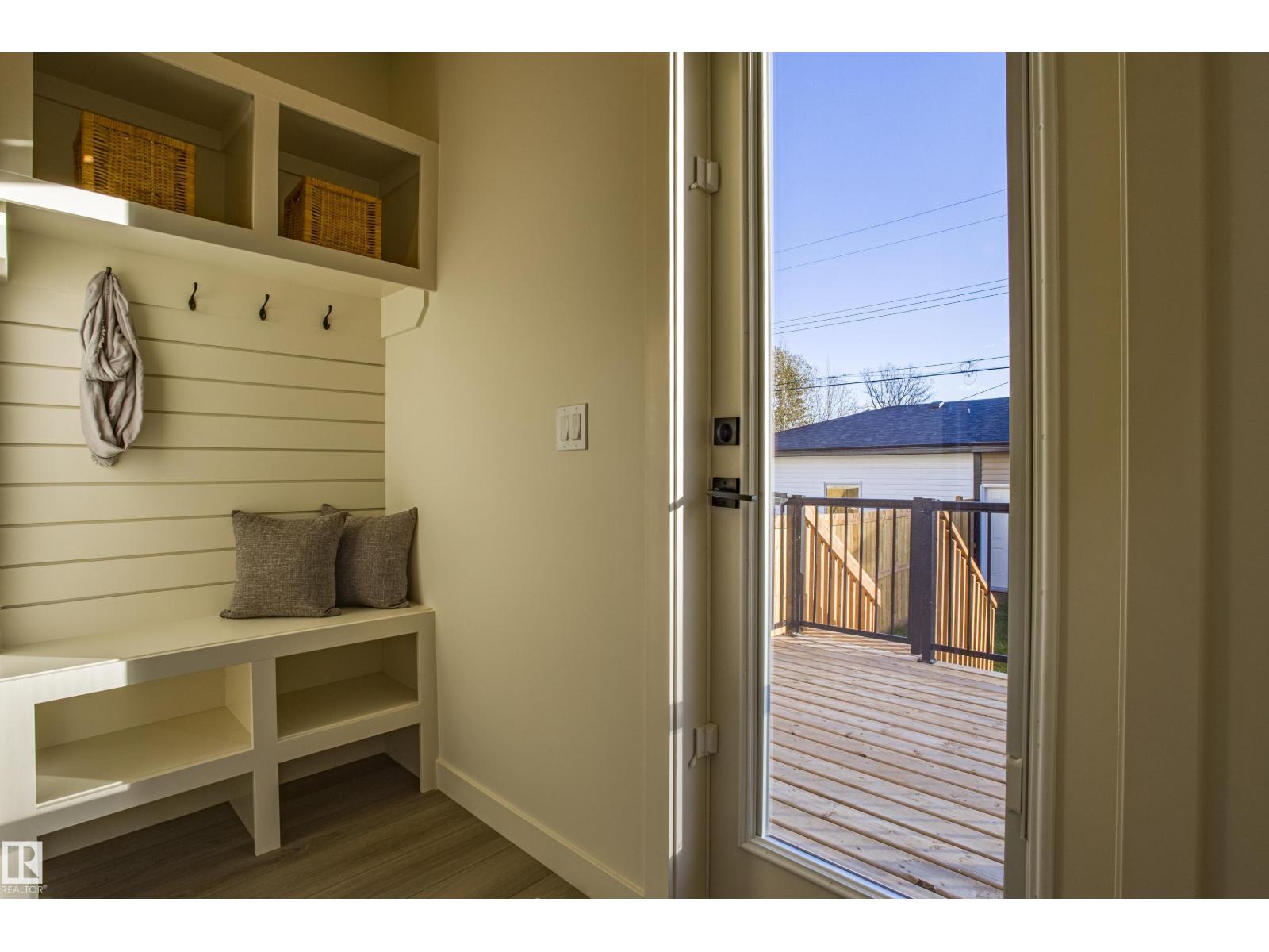 9811 155 ST NW, Edmonton