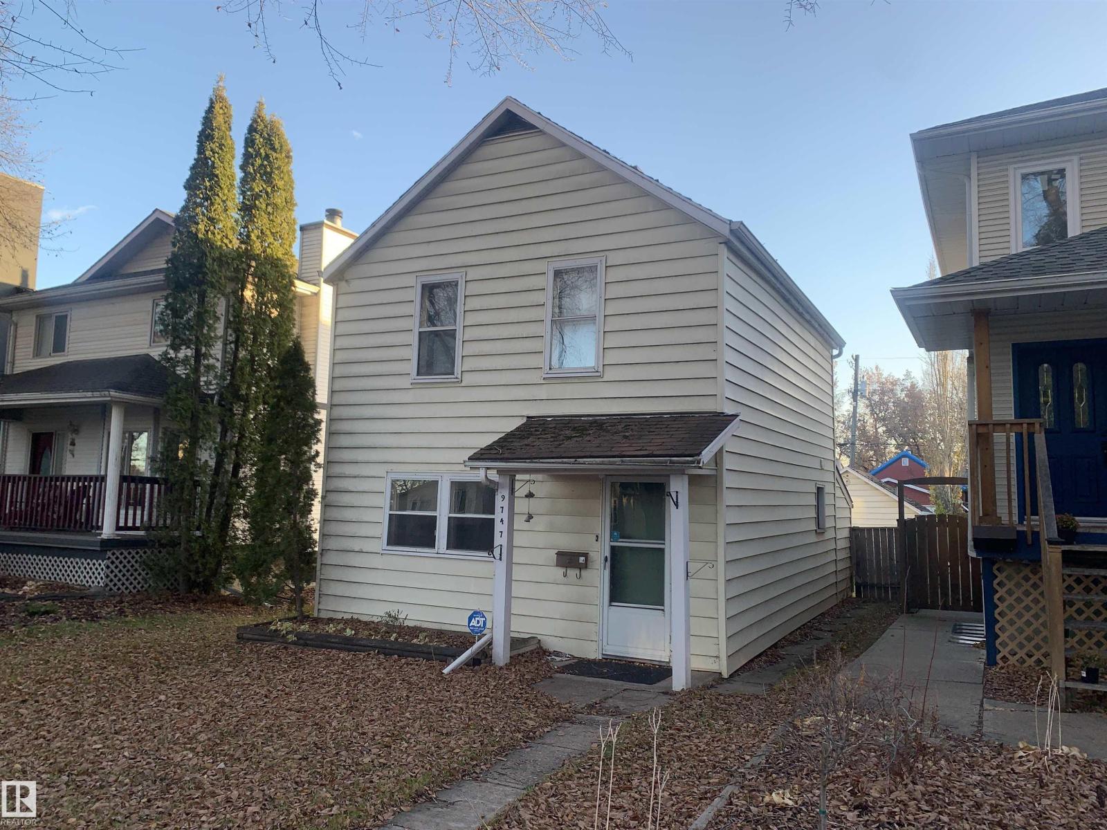 9747 90 AV NW, Edmonton
