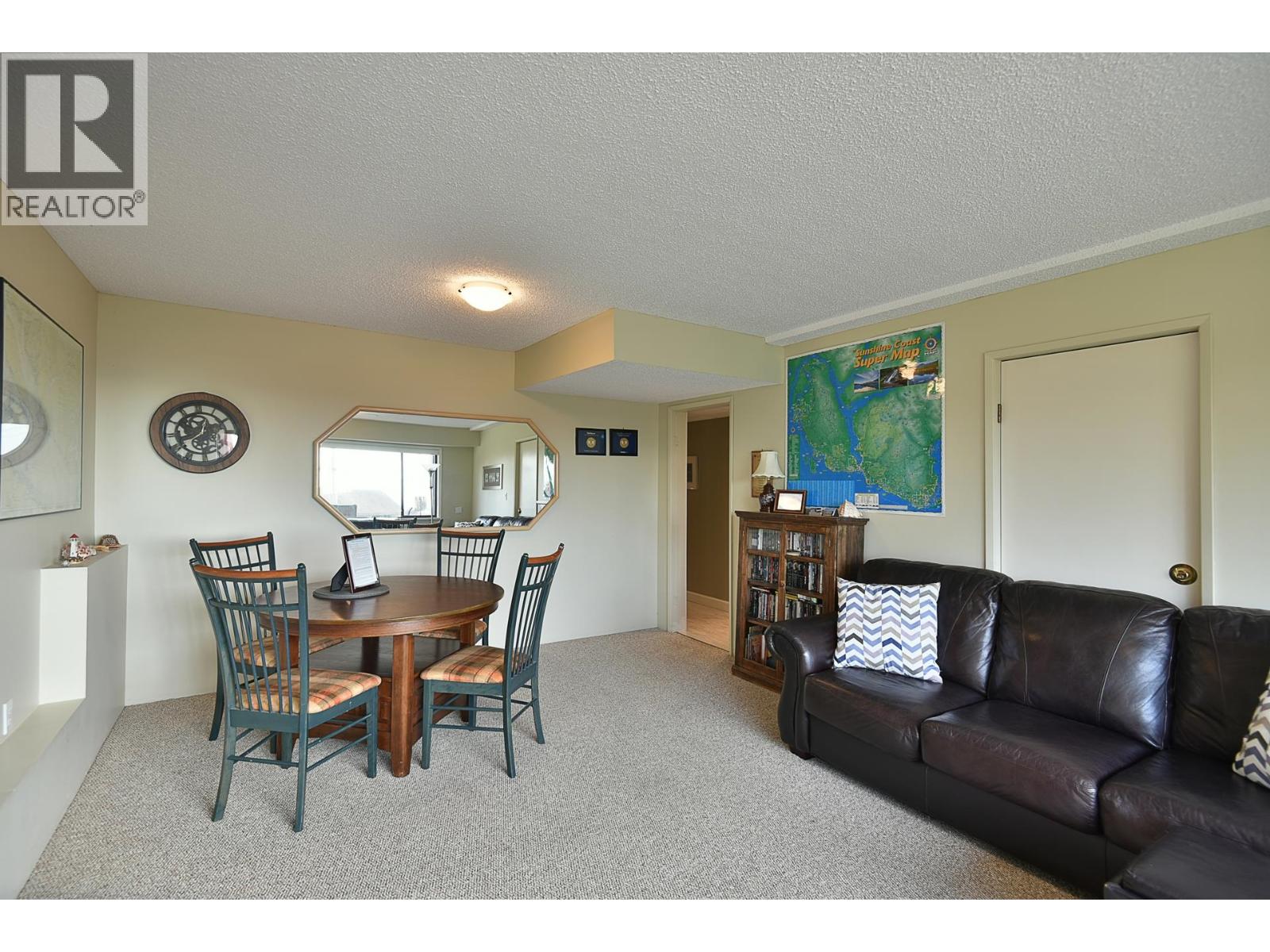 4926 LAUREL AVENUE, Sechelt