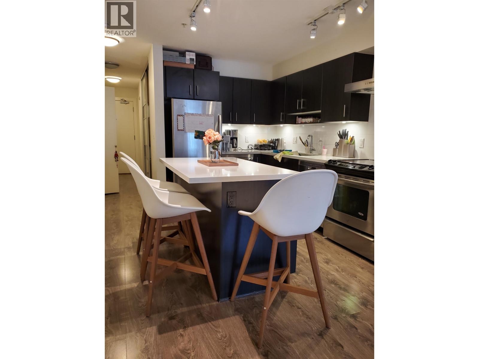 105 500 ROYAL AVENUE, New Westminster