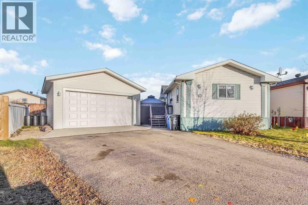 552 Mckinlay Crescent, Fort McMurray
