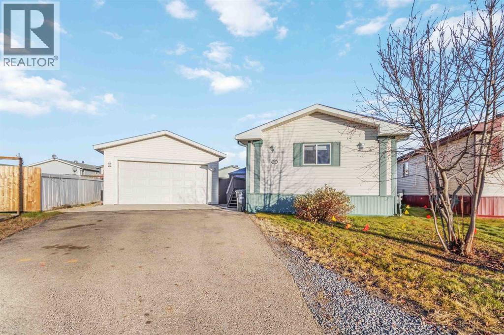 552 Mckinlay Crescent, Fort McMurray