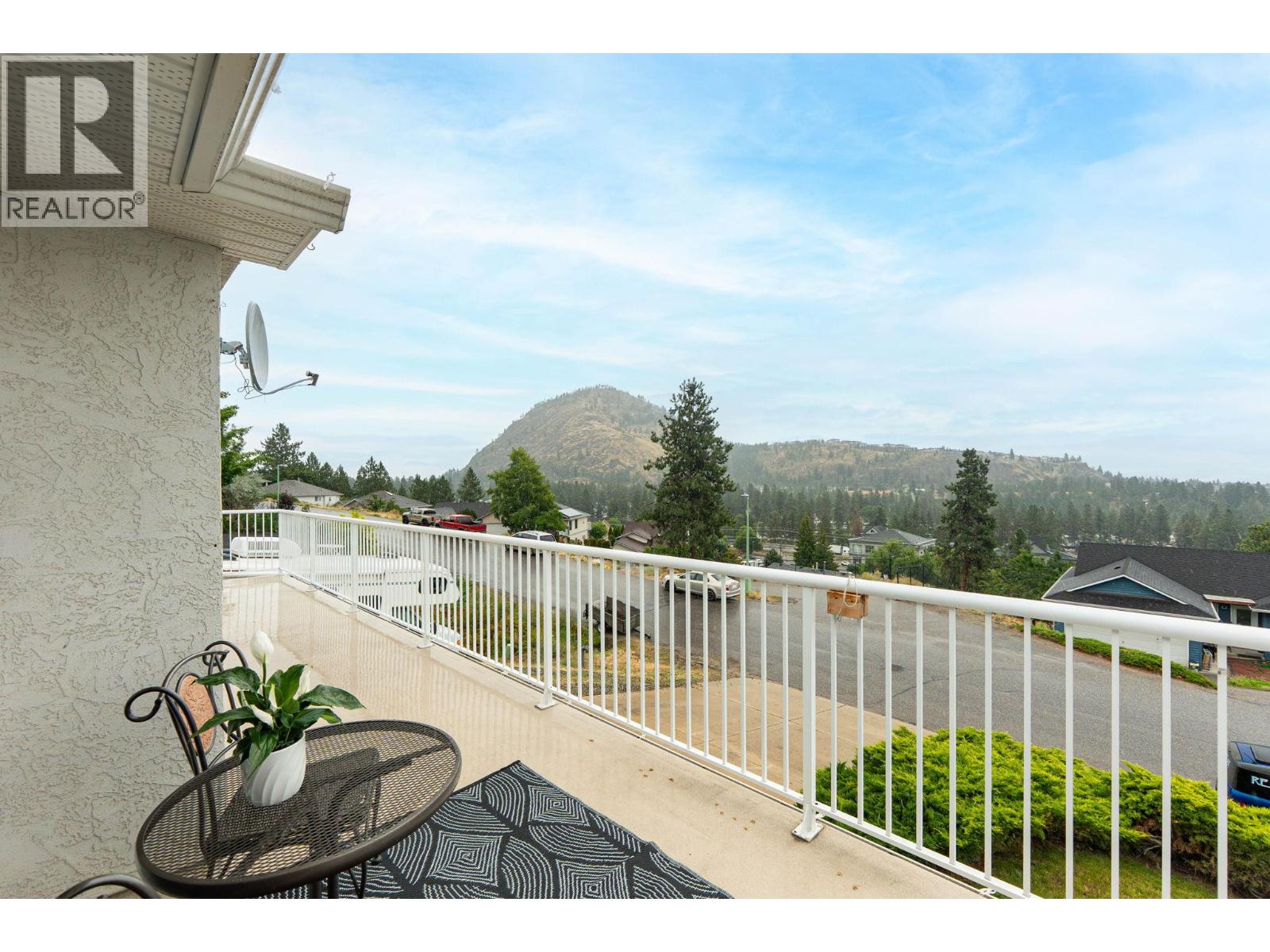  3052 Ensign Way, West Kelowna