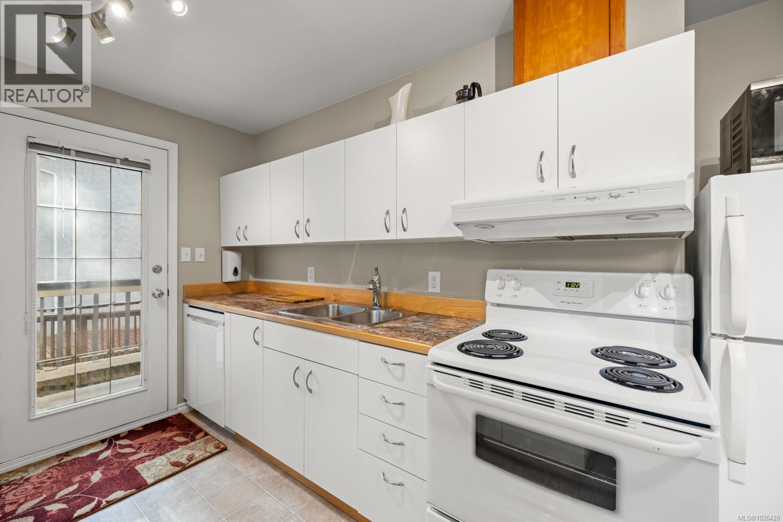 77 Chilco Ridge Pl, View Royal