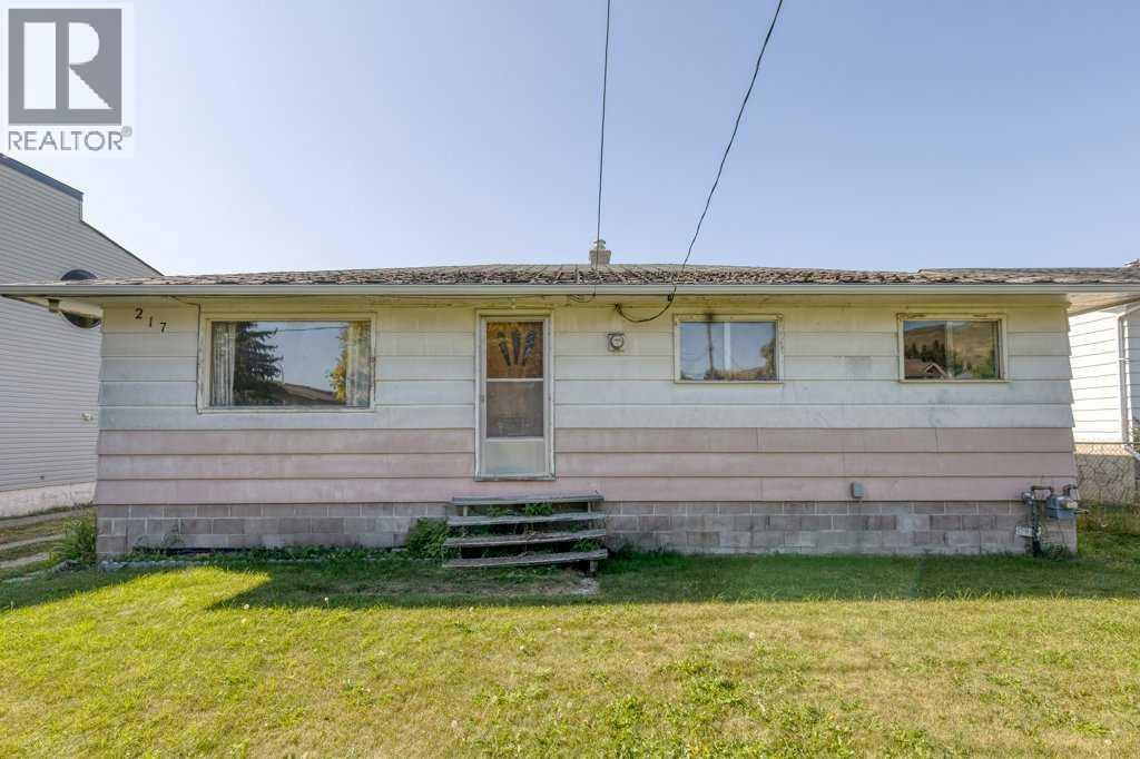 217 Ross Avenue, Cochrane