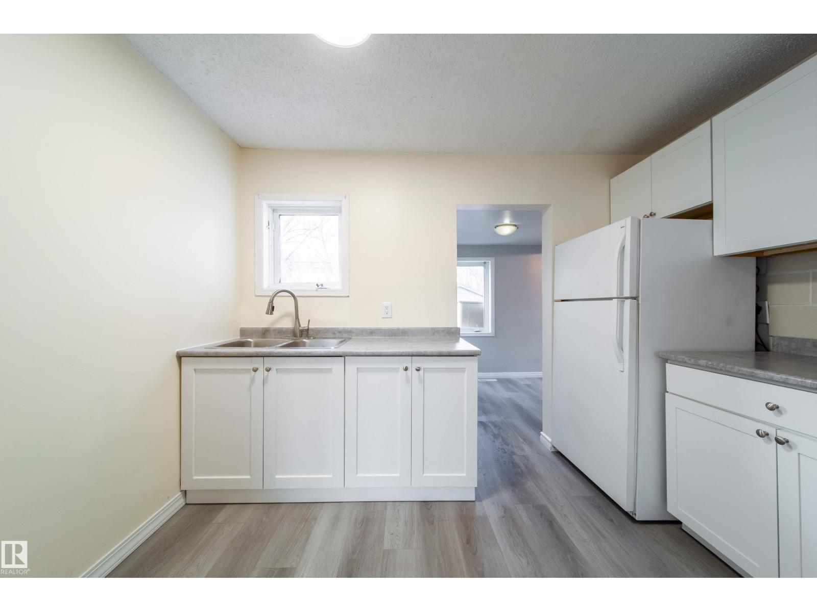 11912 77 ST NW, Edmonton