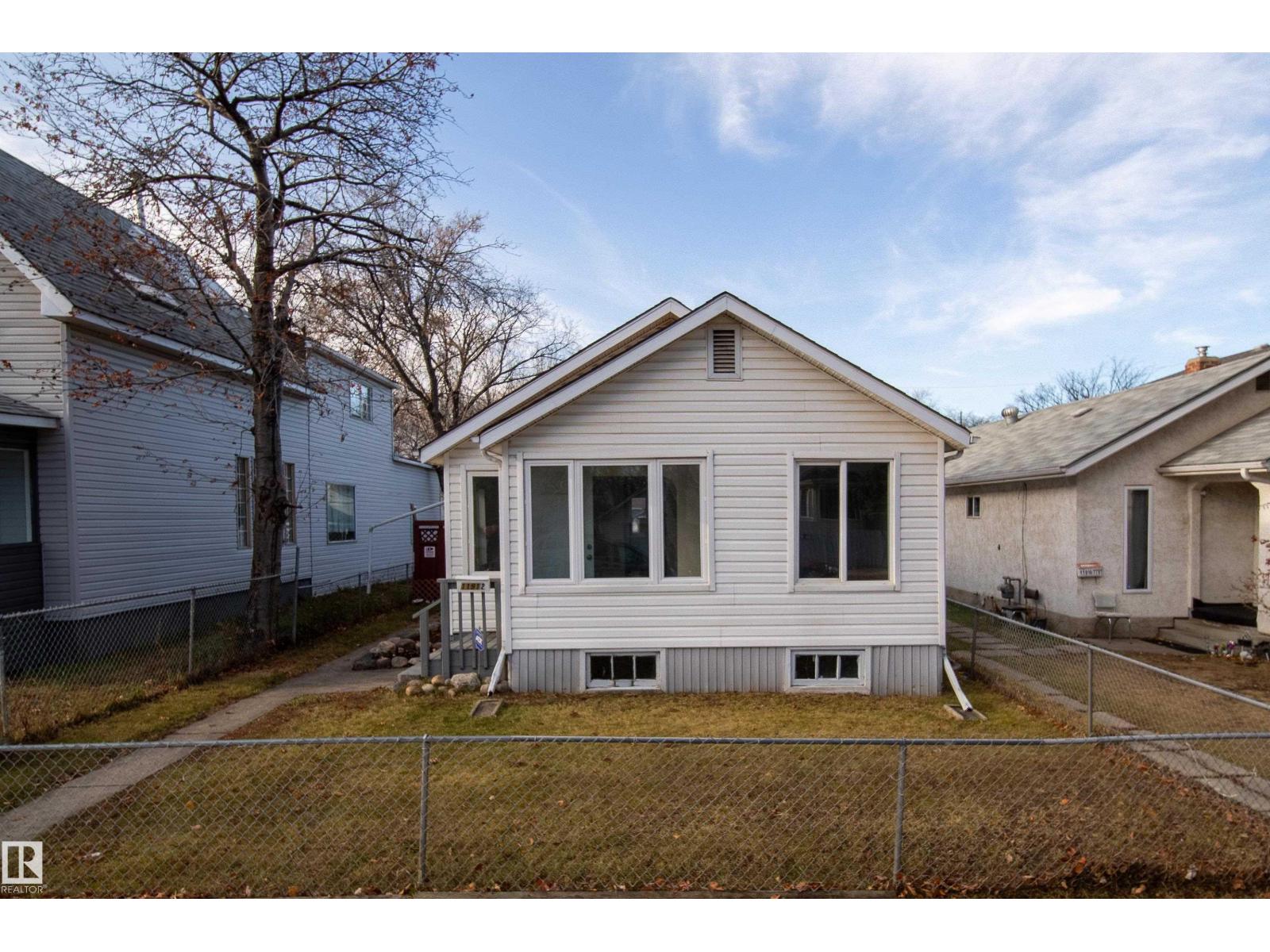 11912 77 ST NW, Edmonton