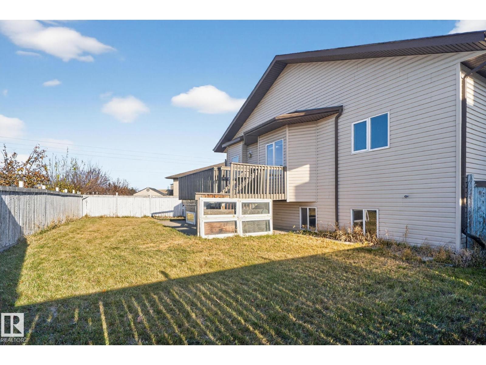 16136 76 ST NW, Edmonton