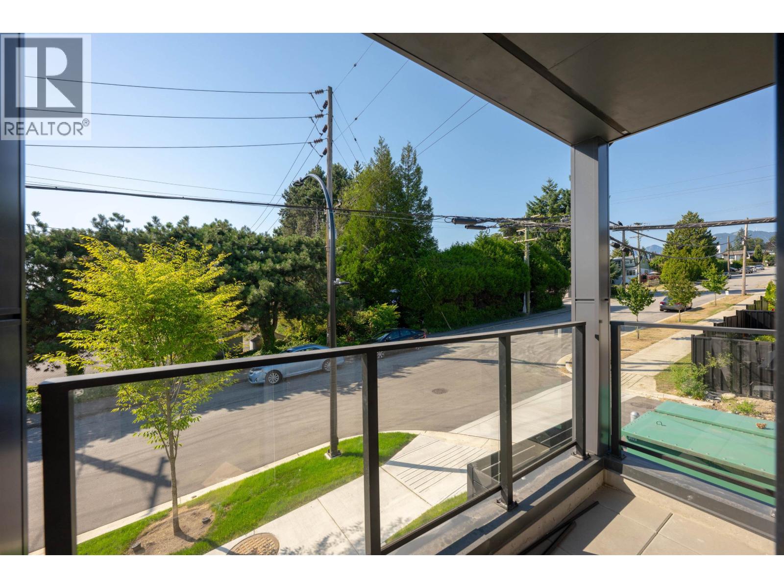 TH6 610 E 3RD STREET, North Vancouver