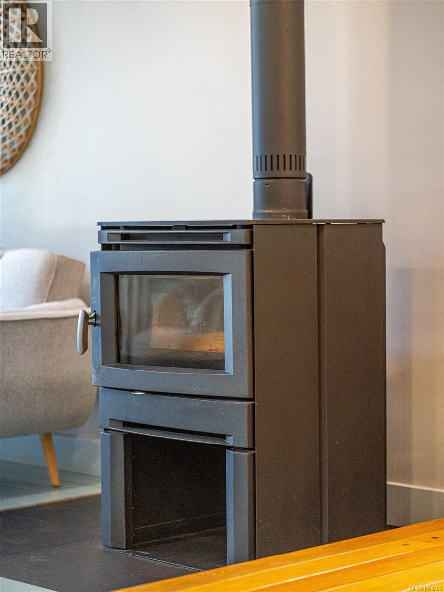 2880 Leigh Rd, Langford