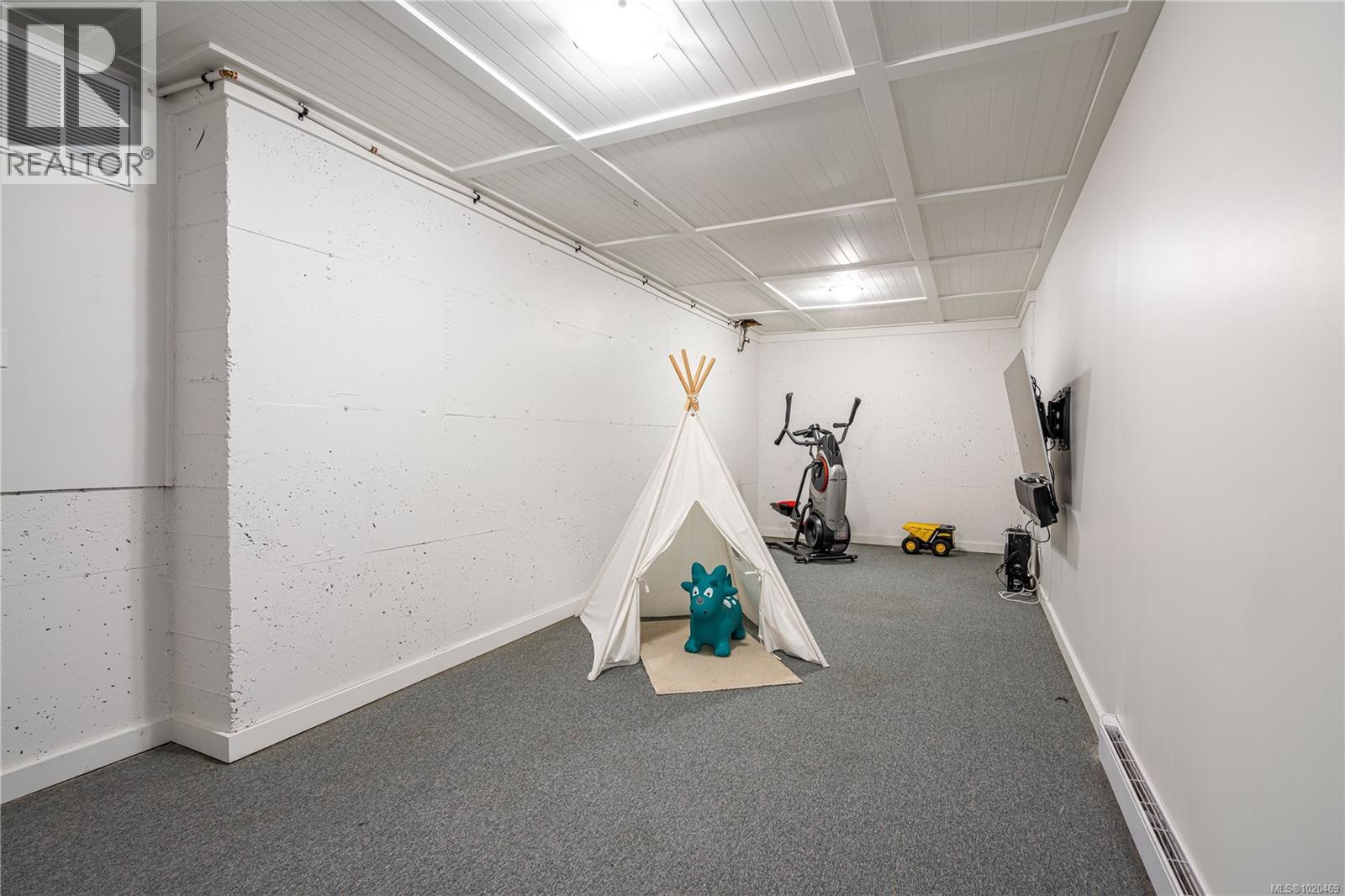 2880 Leigh Rd, Langford