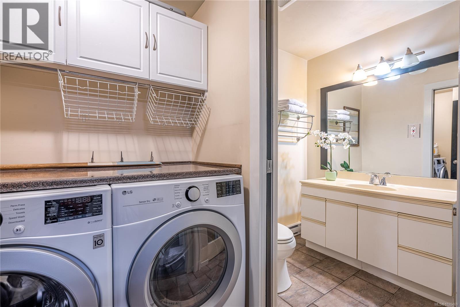 2880 Leigh Rd, Langford