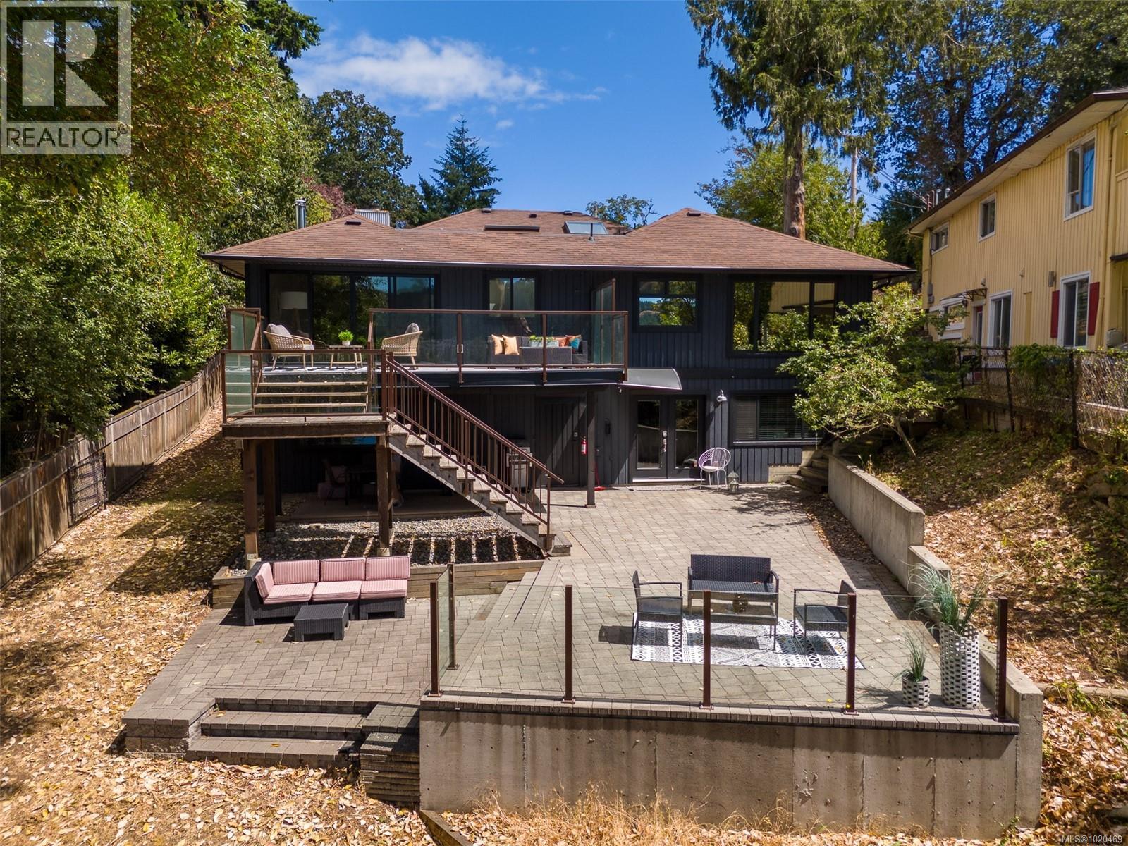 2880 Leigh Rd, Langford