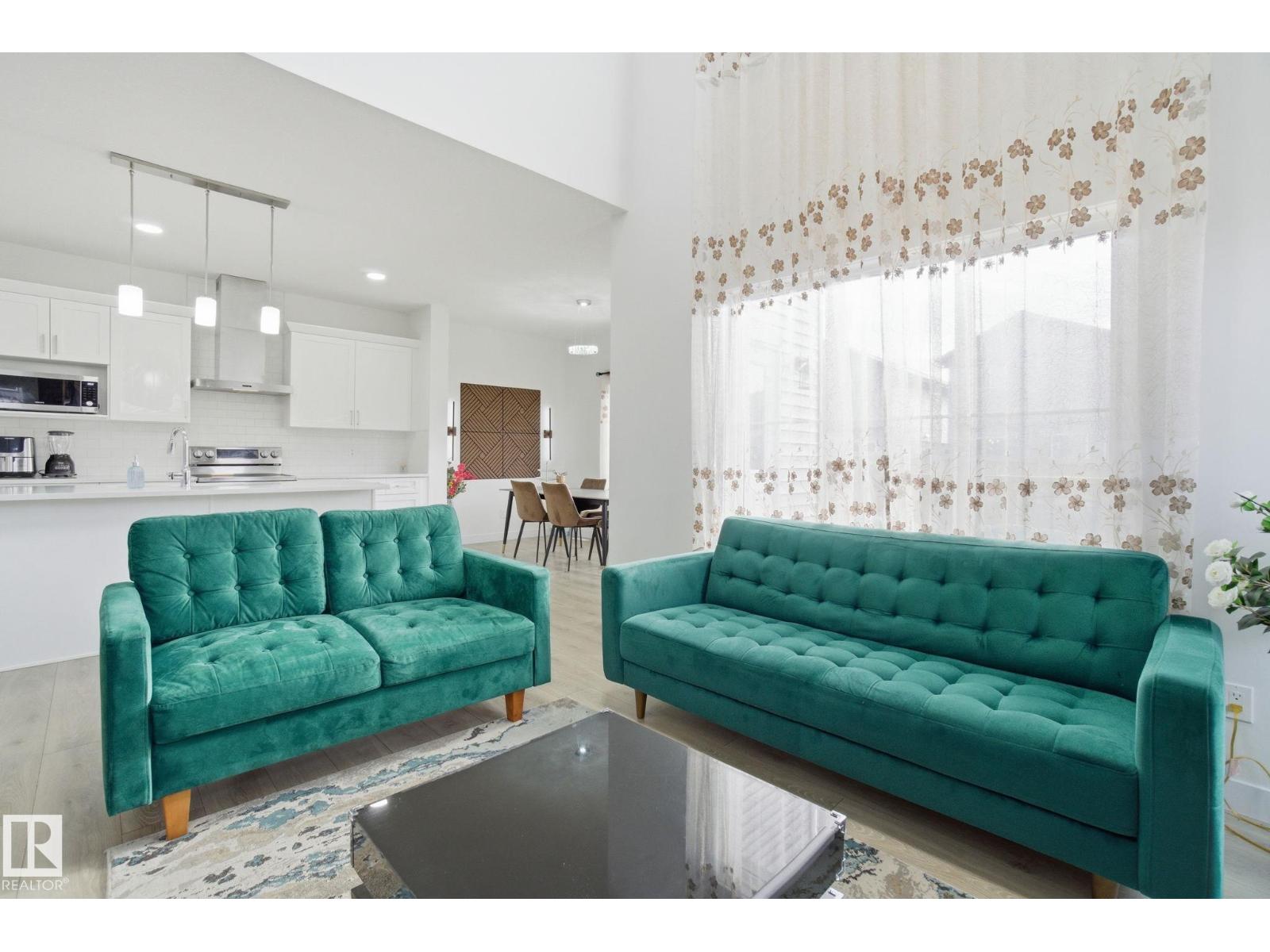 22529 99A AV NW, Edmonton