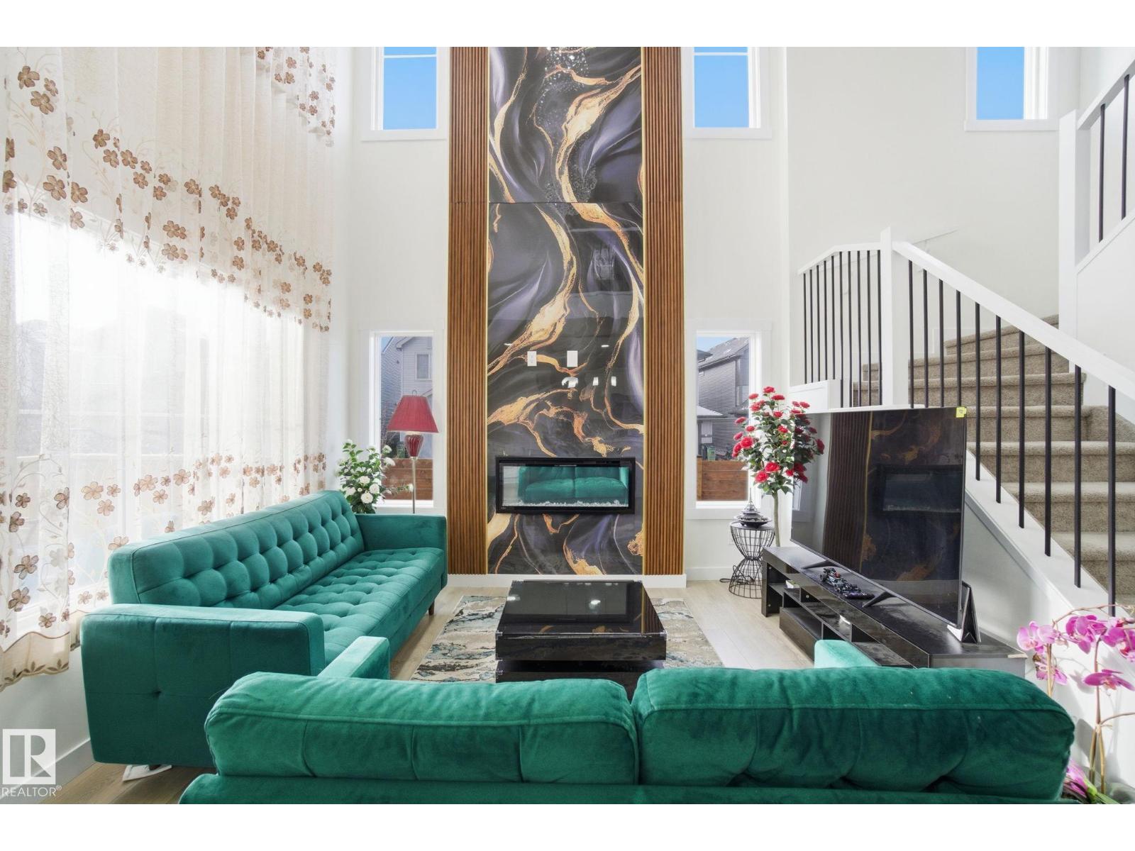 22529 99A AV NW, Edmonton