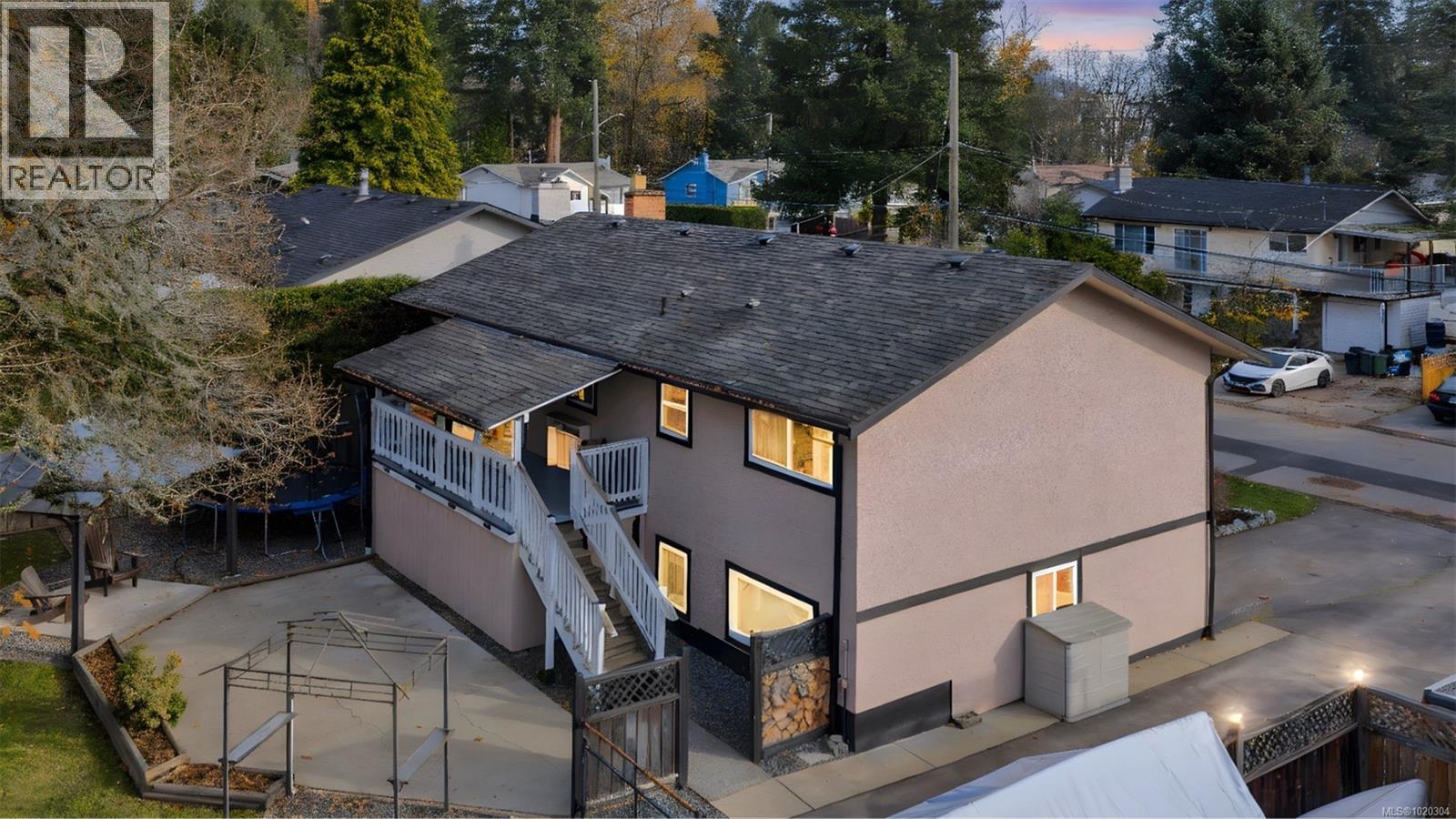 6287 Fairview Way, Duncan